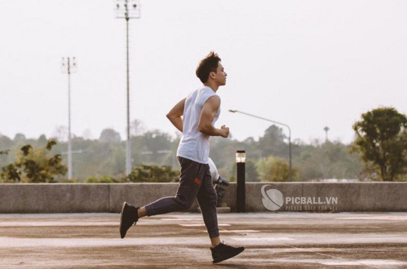 bài tập khởi động khi chơi pickleball 